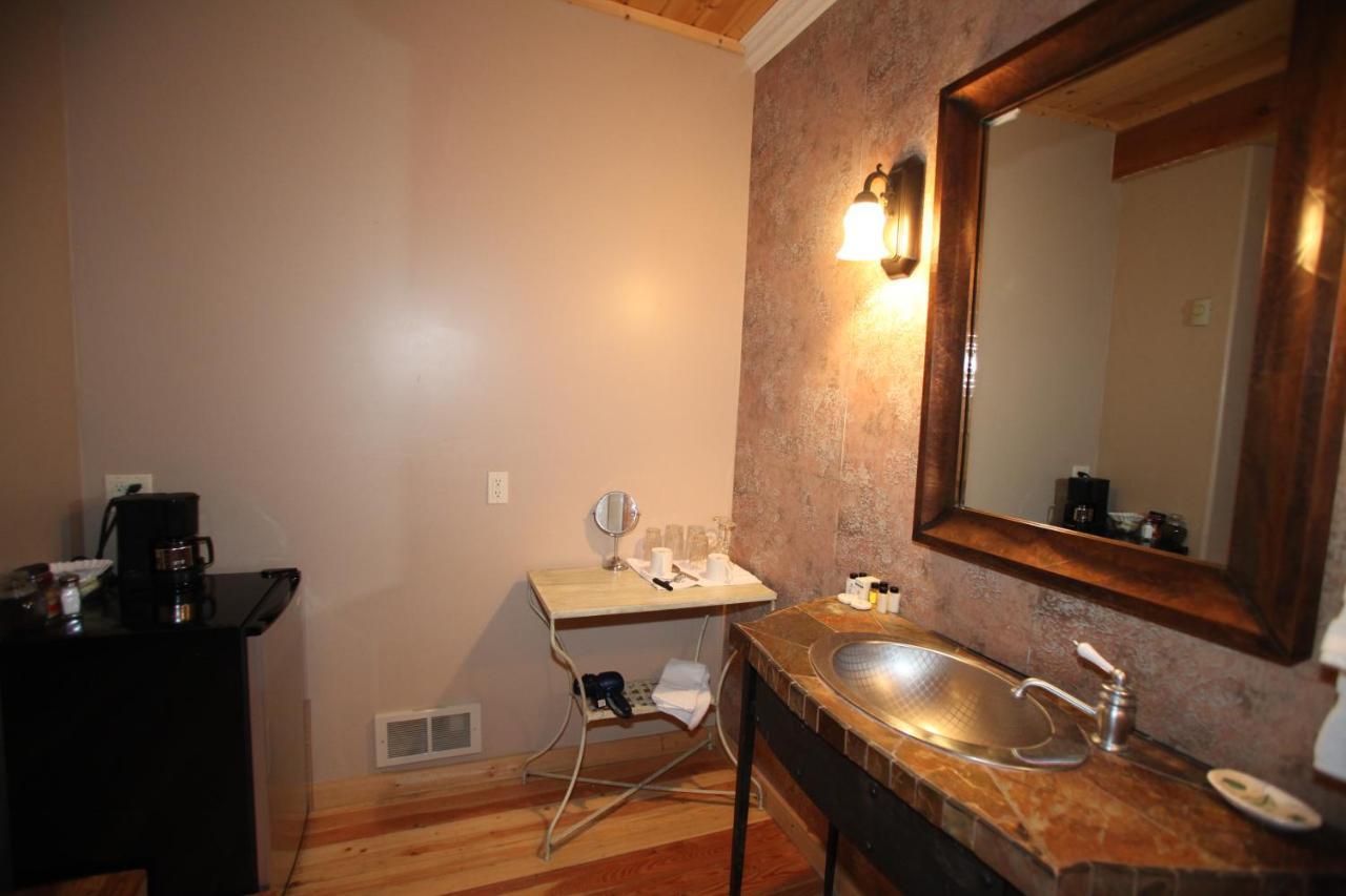 Swan River Inn Bigfork Εξωτερικό φωτογραφία